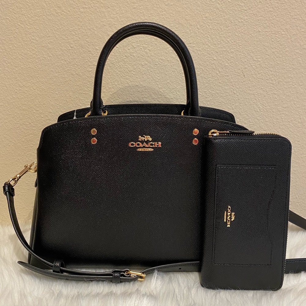 Coach purse and wallet set